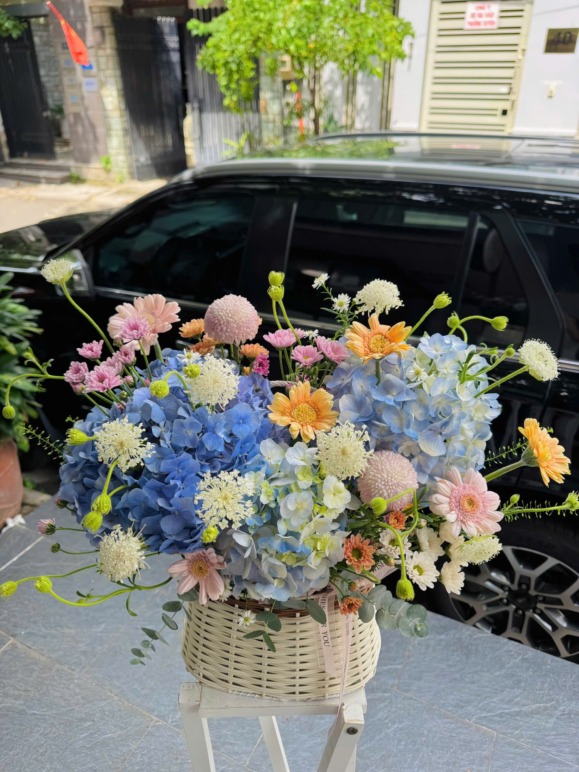 Giỏ Hoa Cloud & Bloom