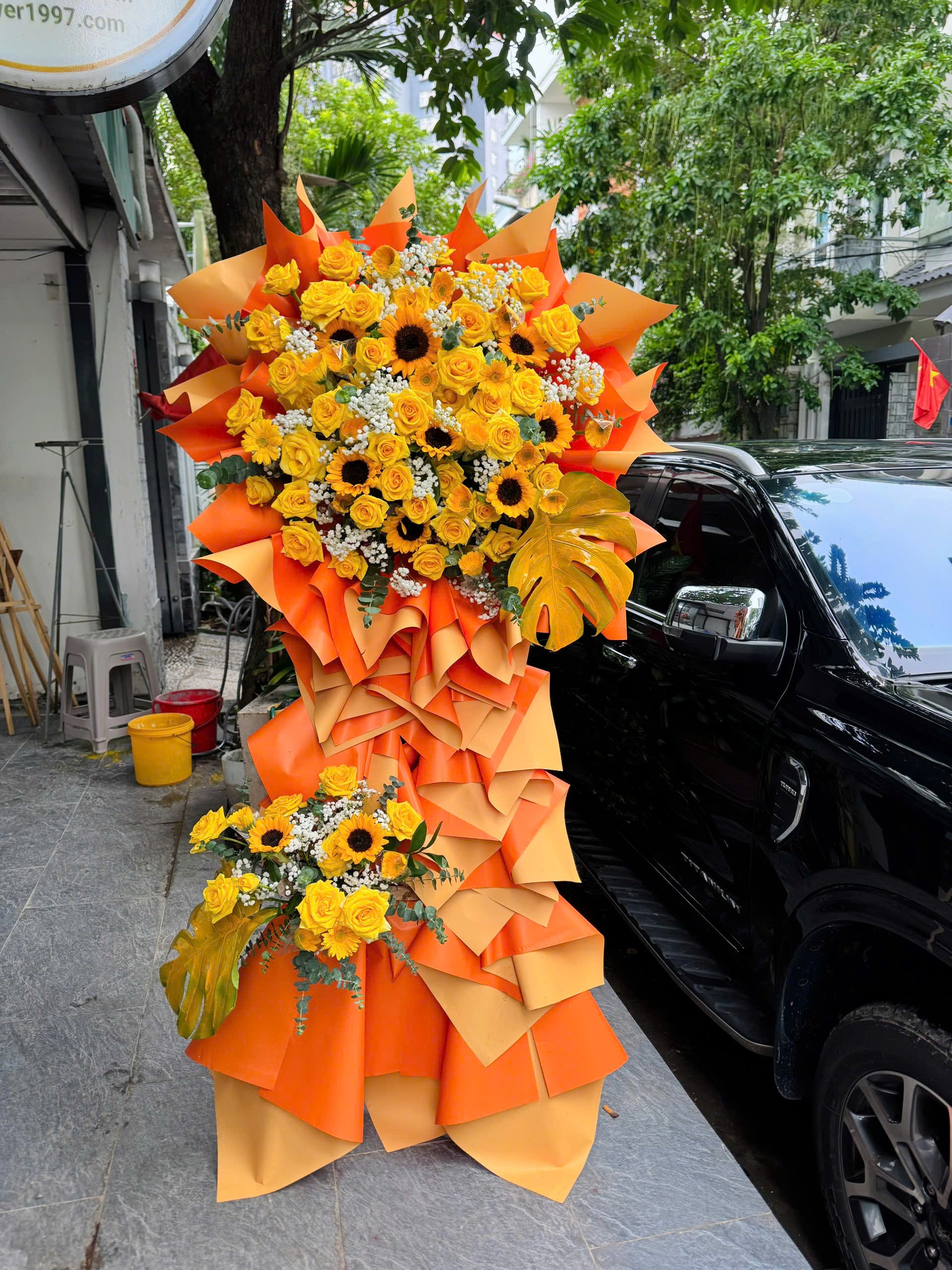 Kệ Hoa Golden Sunrise Prosperity