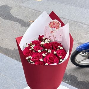 Crimson Love – Bó Hoa Hồng Đỏ Nhung Tình Yêu